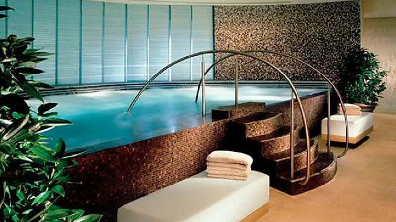Hotels & Wellness